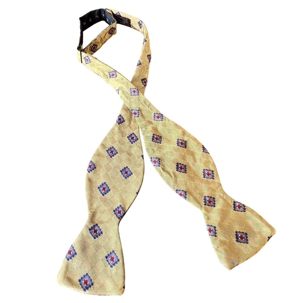 R Hanauer Mens Silk‎ Self Tie Bow Tie Gold Blue Geometric Diamond Medallion USA